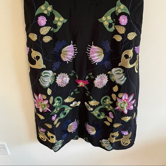 NWT Foxiedox Floral Embroidered Scallop Midi Dress - Picture 3 of 6
